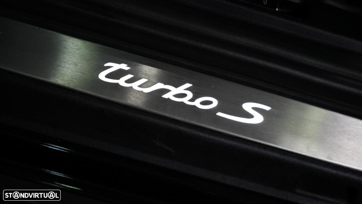 Porsche 911 (991) Turbo S PDK - 41