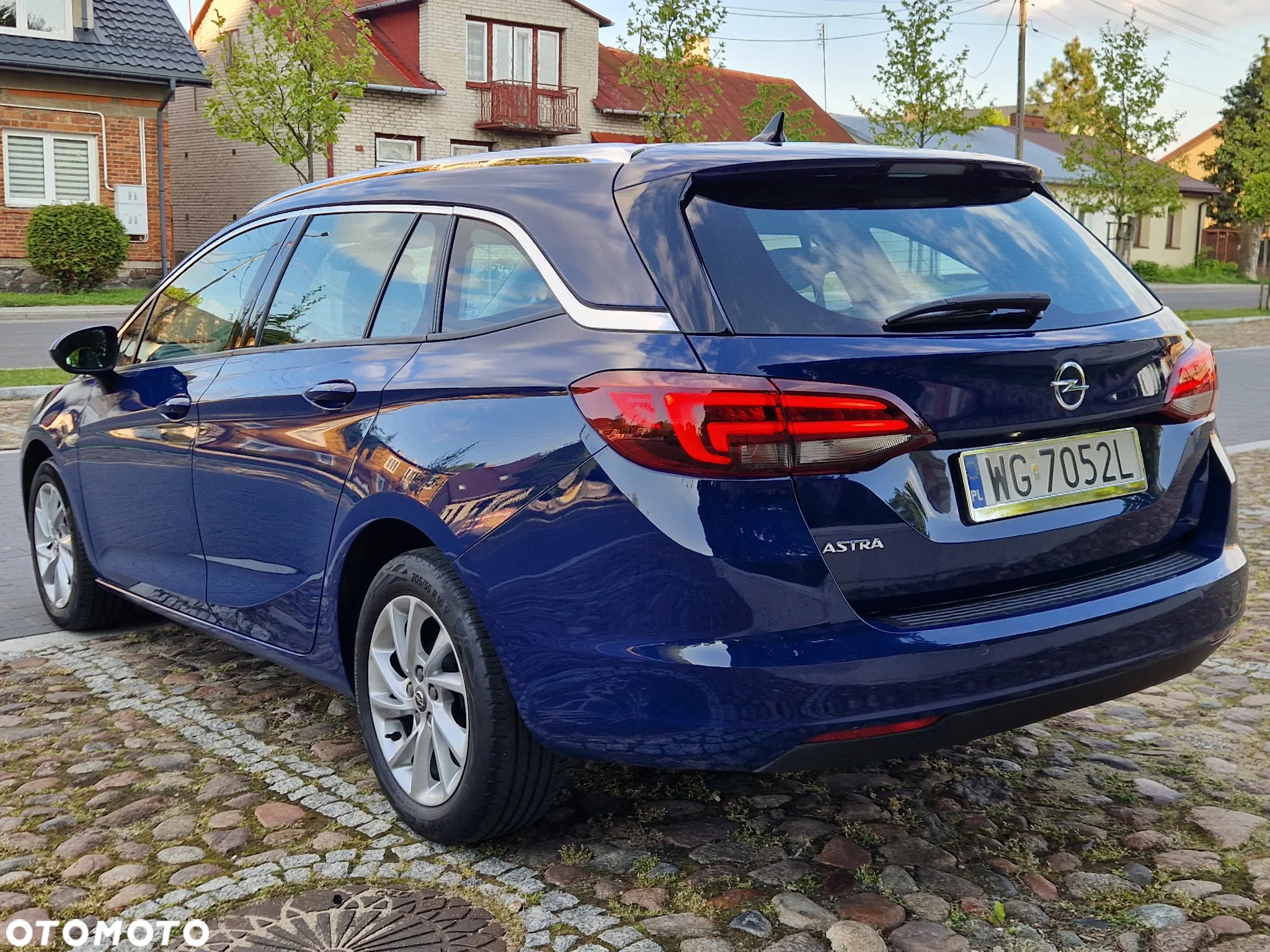 Opel Astra V 1.4 T Dynamic S&S - 14