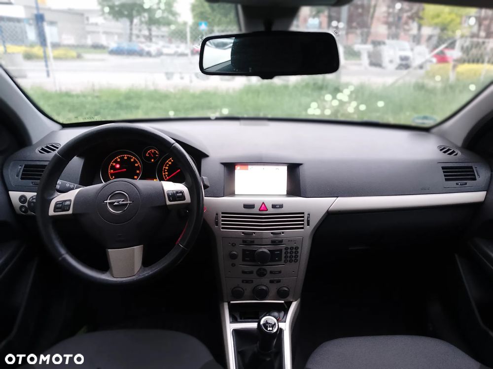 Opel Astra 1.6 Easytronic NAVI - 20