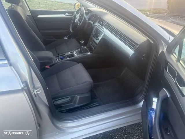 VW Passat Variant - 3