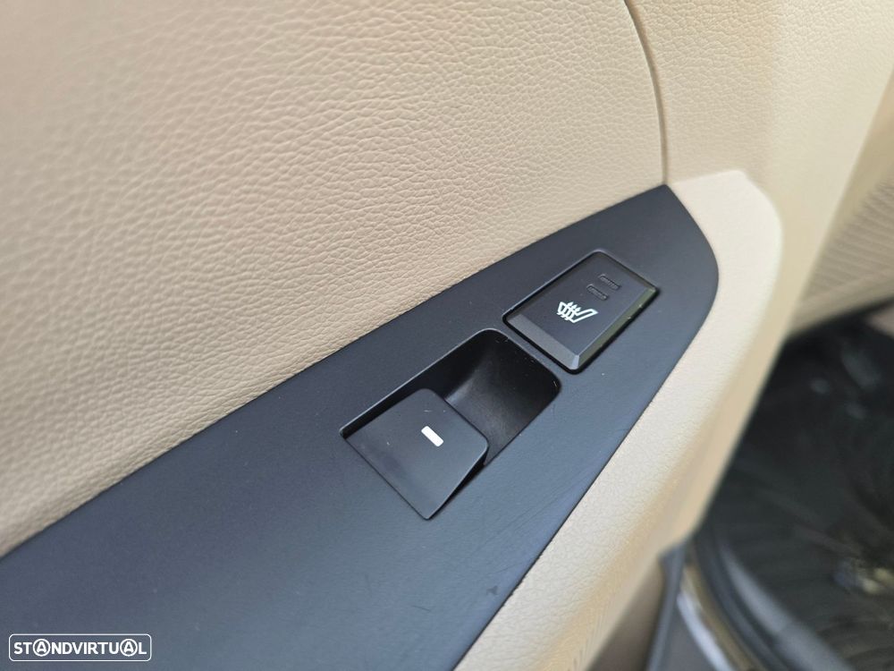 Hyundai Tucson 1.7 CRDi Executive - 38