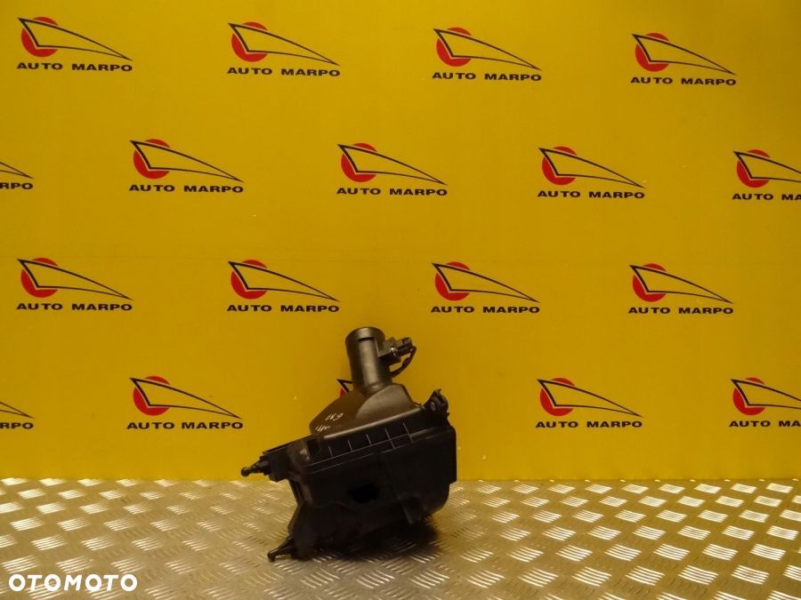 INFINITI G37 OBUDOWA FILTRA POWIETRZA PRAWA - 4