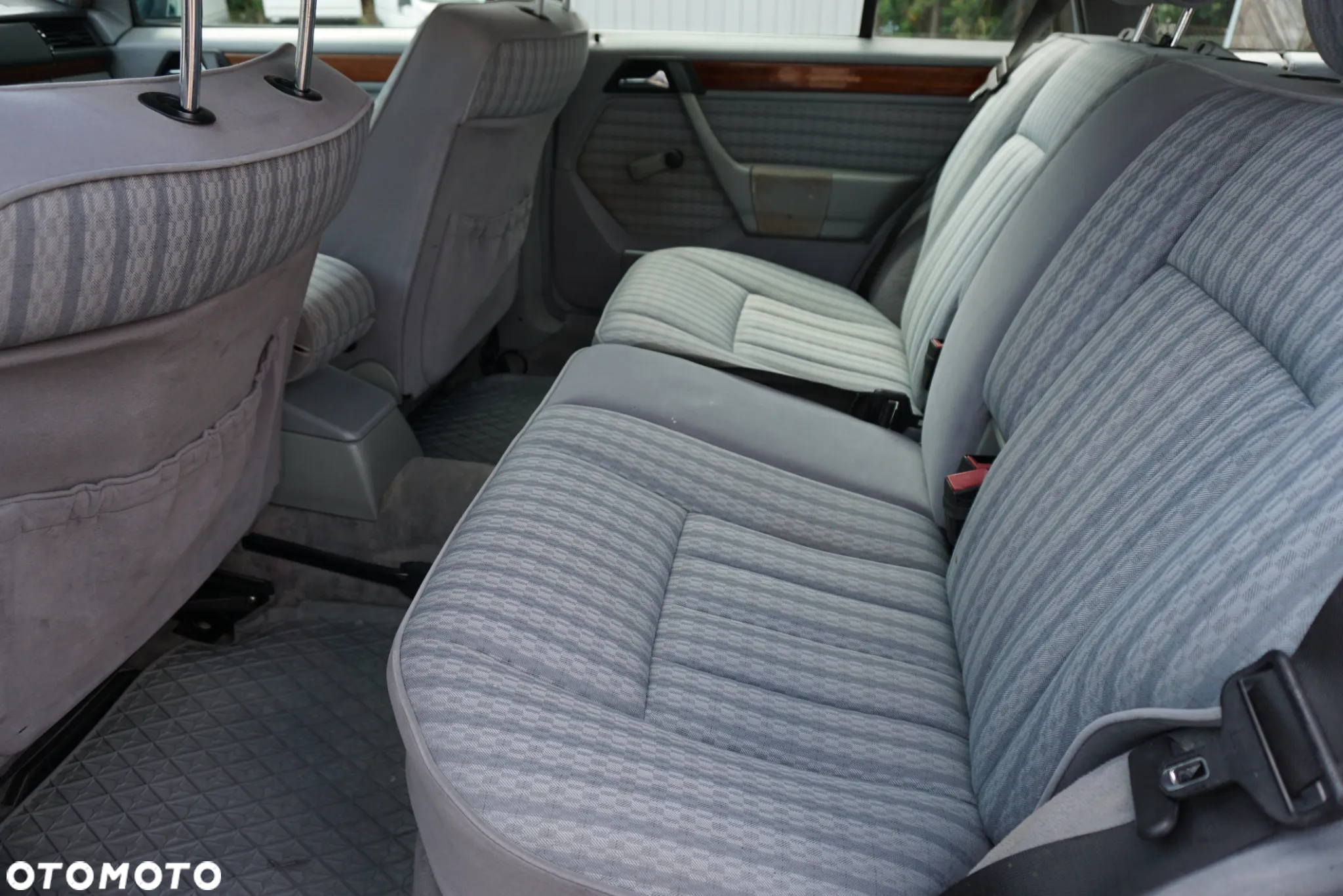 Mercedes-Benz W124 (1984-1993) - 10