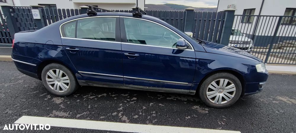 Volkswagen Passat 2.0TDI Highline DPF DSG - 11