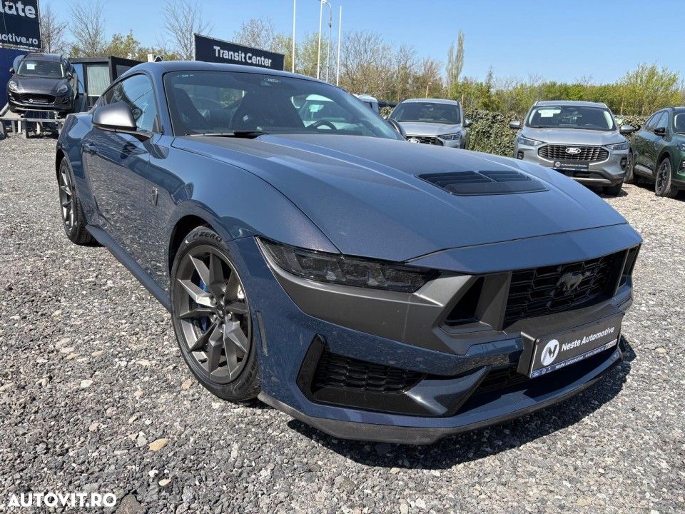 Ford Mustang - 1