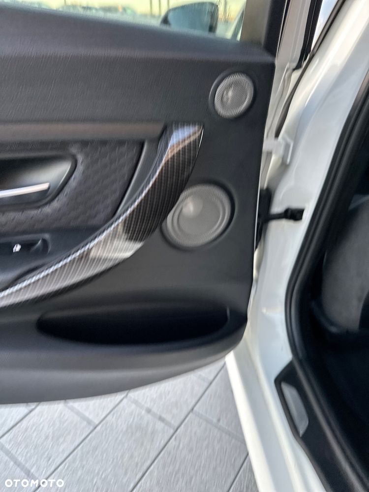 BMW Seria 3 318d M Sport EU6 - 22