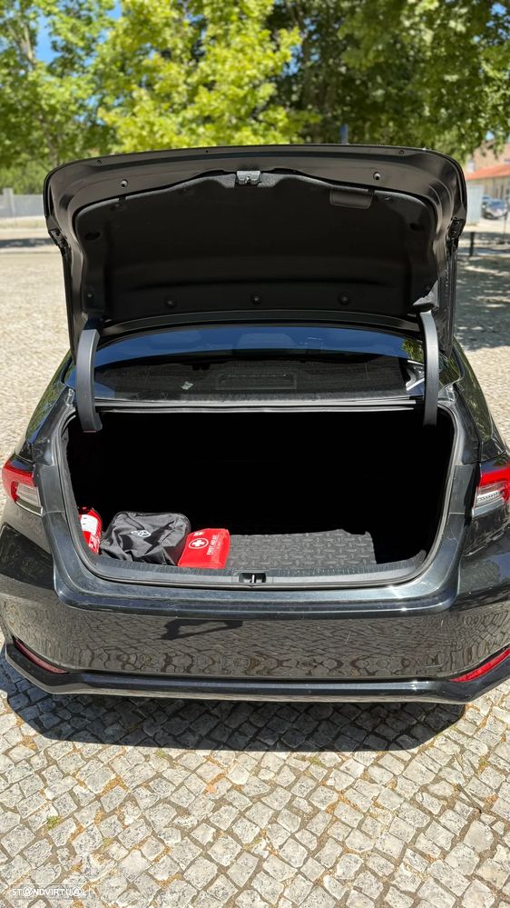 Toyota Corolla SD 1.8 Hybrid Exclusive - 14