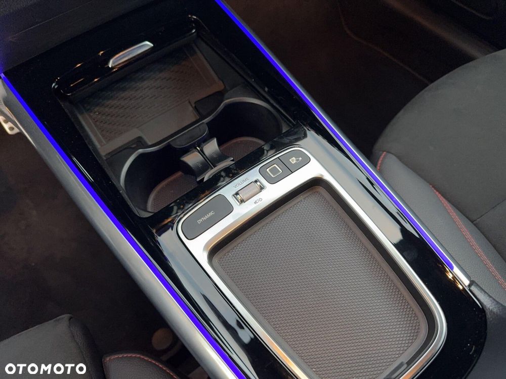 Mercedes-Benz GLA 200 AMG Line - 18