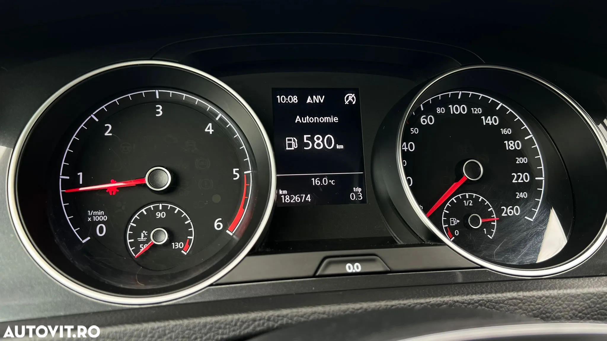 Volkswagen Golf - 18