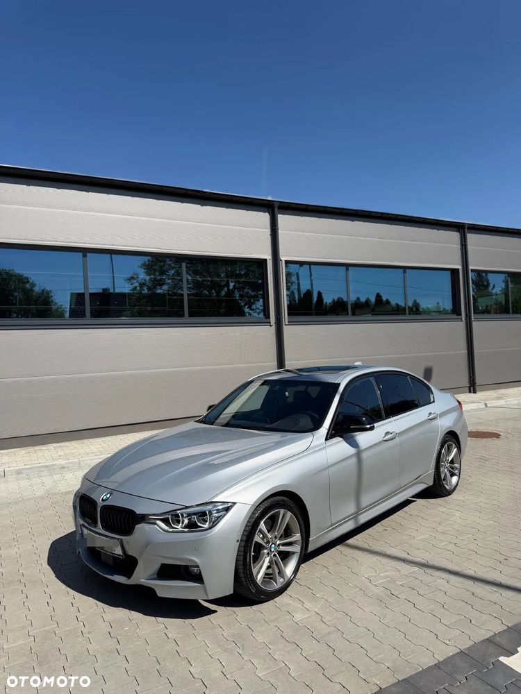 BMW Seria 3 330i xDrive Edition M Sport Shadow - 1