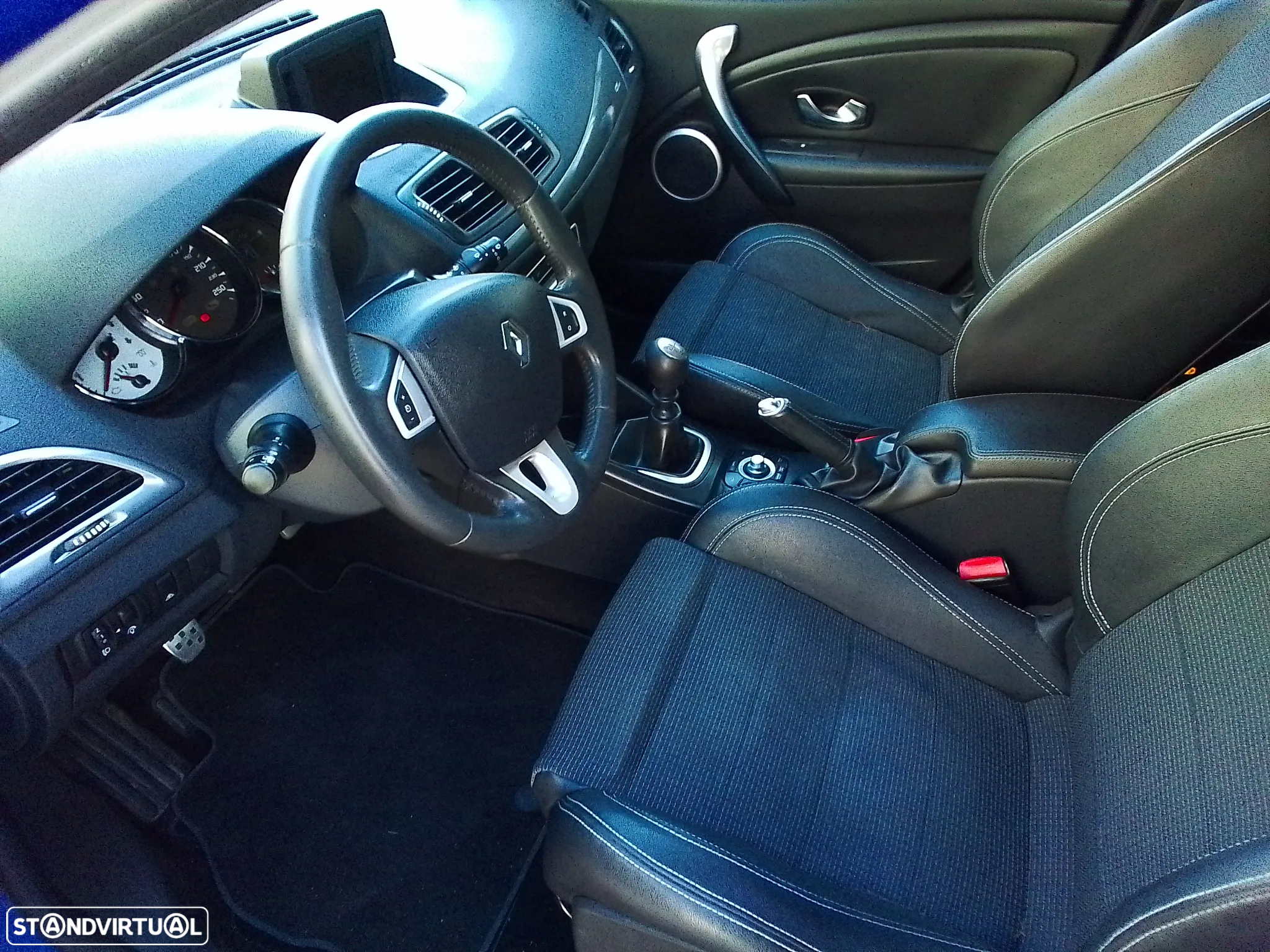Renault Mégane Sport Tourer 1.5 dCi GT Line - 9