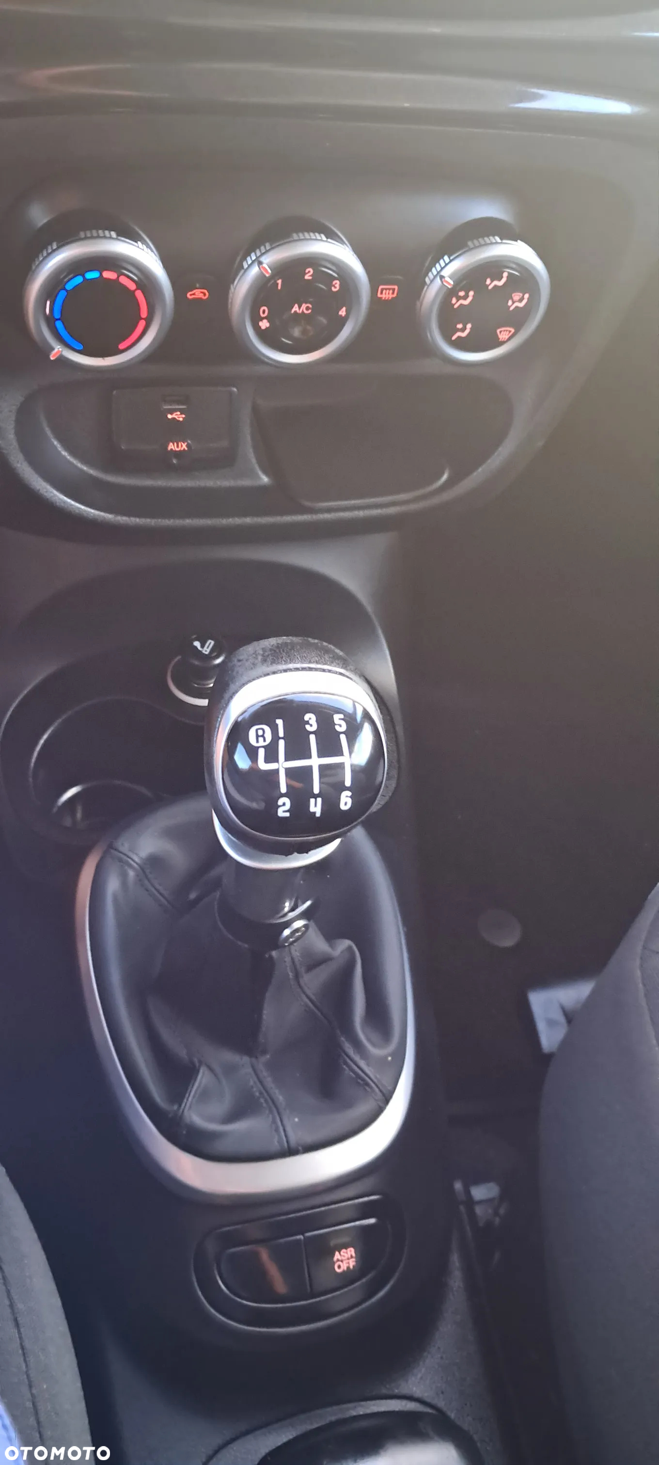 Fiat 500L Living 1.4 T-Jet 16V Lounge - 20