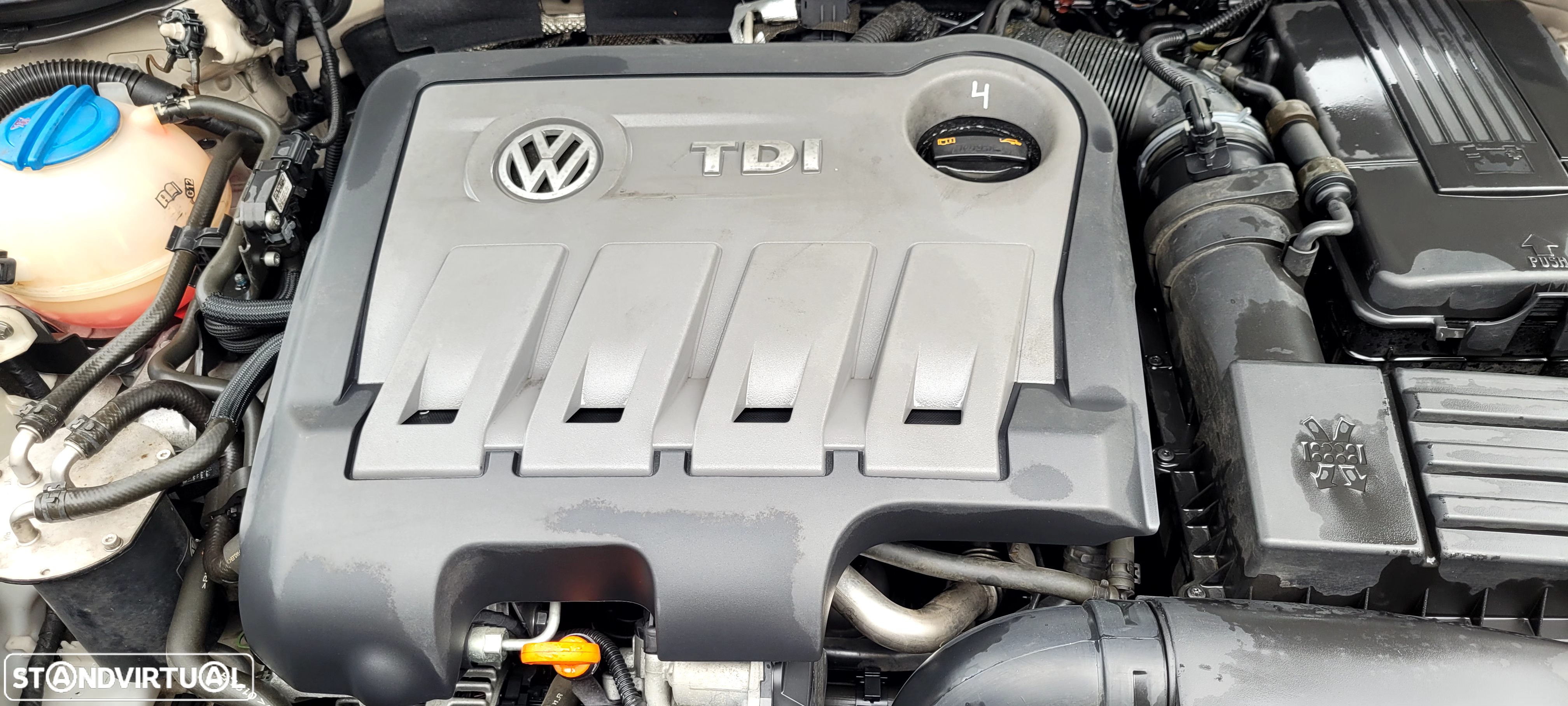 VW Passat 2.0 TDI Confortline - 12