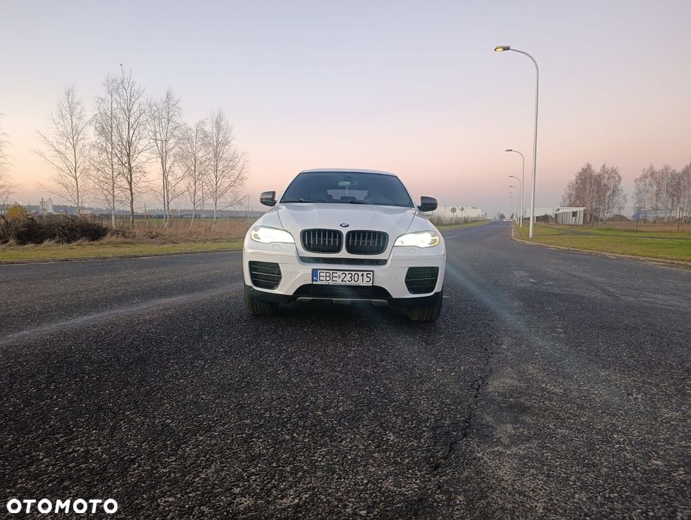 BMW X6M - 13