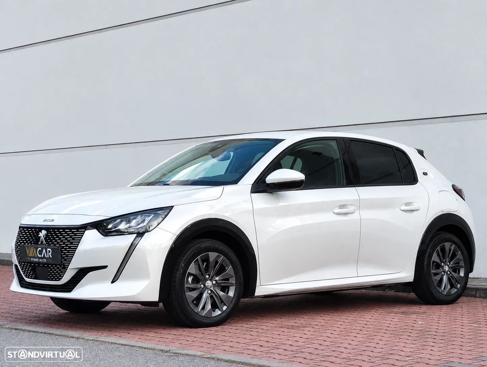 Peugeot e-208 Allure - 3