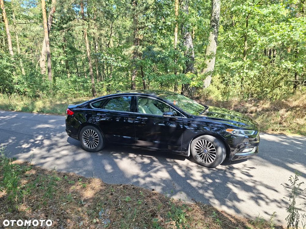 Ford Fusion - 2