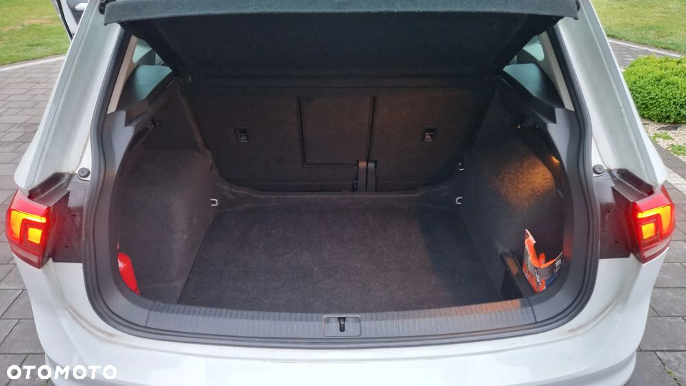 Volkswagen Tiguan 2.0 TDI SCR 4MOTION (BlueMotion Techn.) DSG Trendline - 16