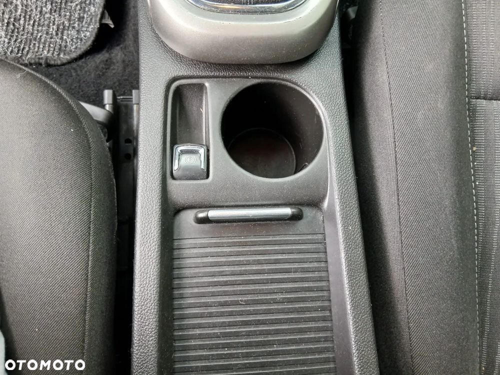Opel Astra 1.4 Turbo Design Edition - 28
