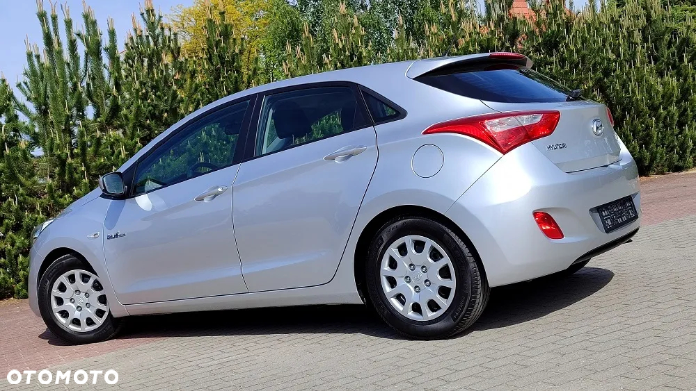 Hyundai i30 1.6 GDI Classic + - 13