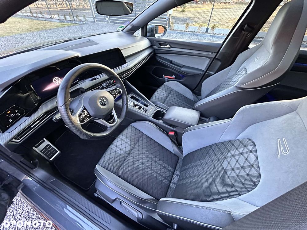 Volkswagen Golf 1.5 eTSI OPF DSG R-Line - 12