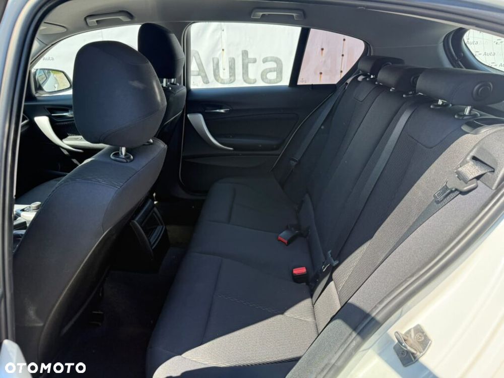 BMW Seria 1 114i - 12