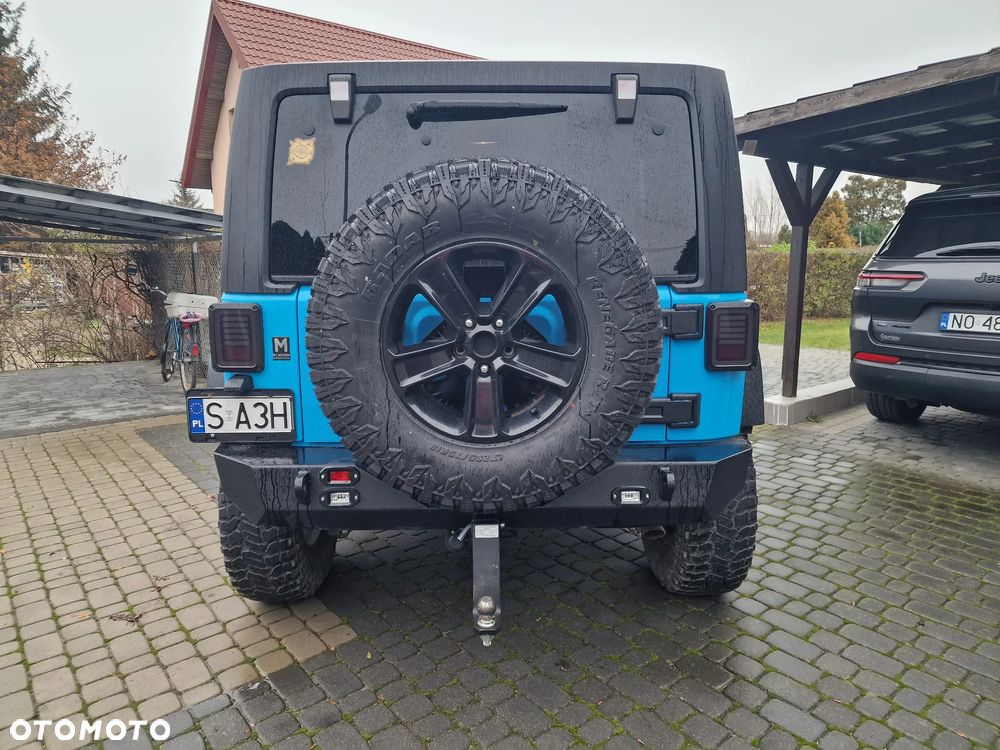 Jeep Wrangler - 2