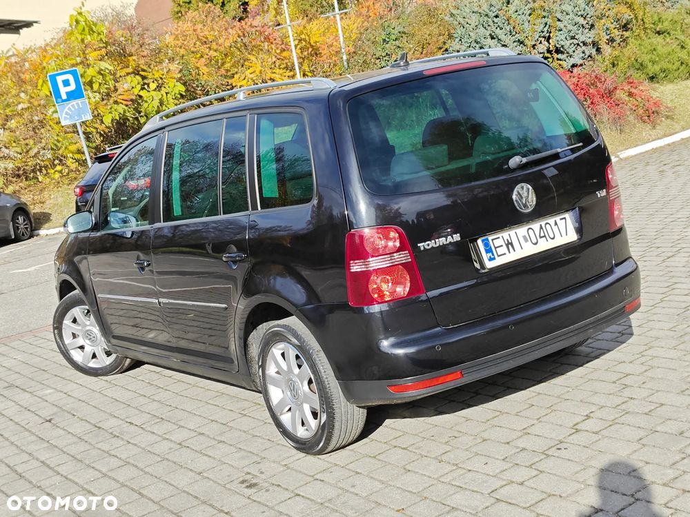 Volkswagen Touran ver-1-4-tsi-highline-perfectline - 2