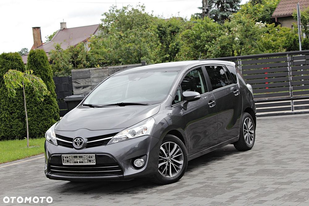 Toyota Verso 1.8 Prestige MS EU6 - 1