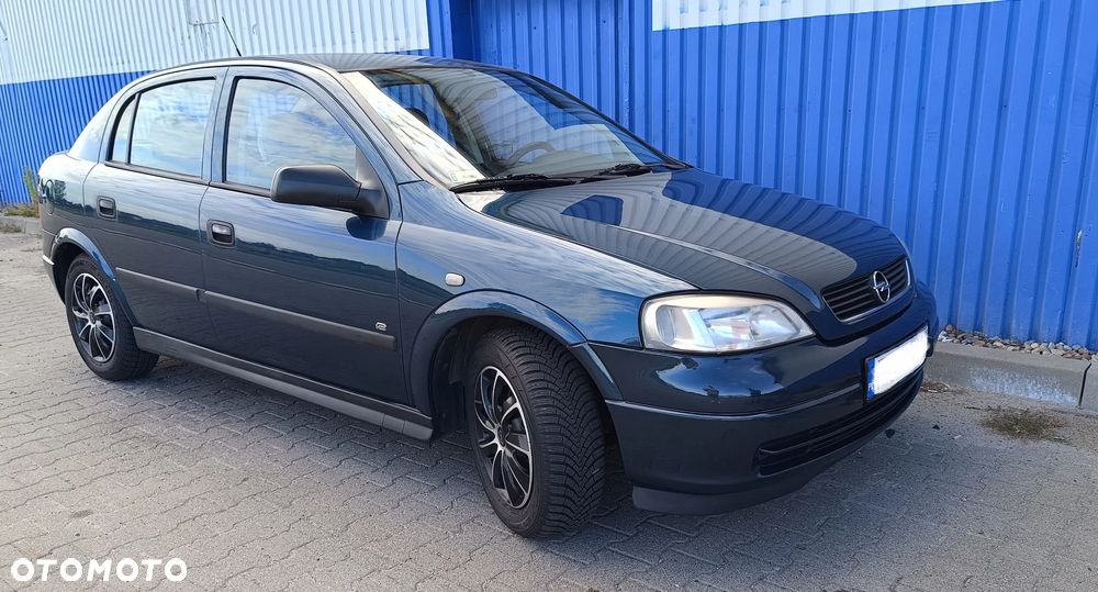 Opel Astra - 1