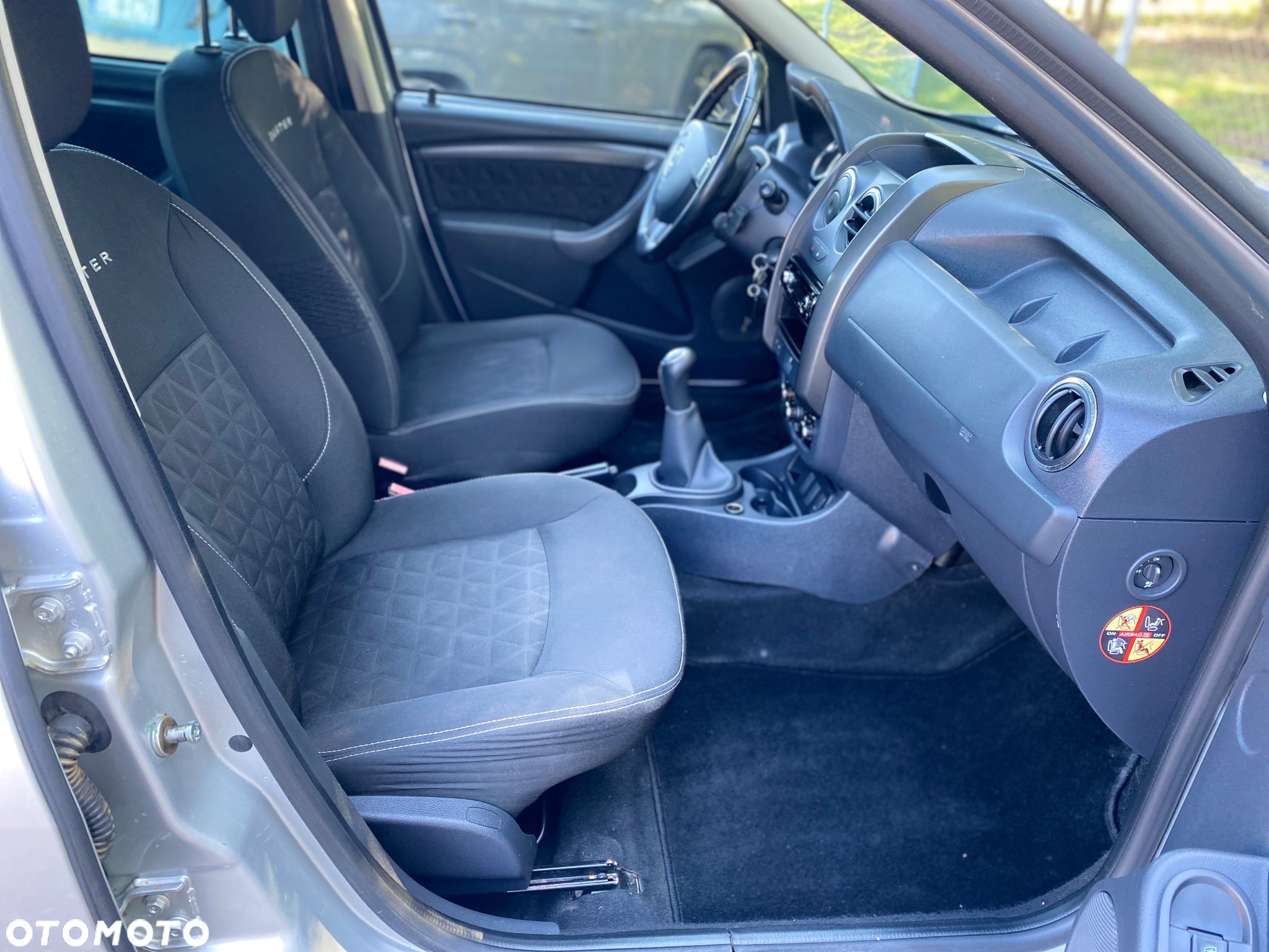 Dacia Duster 1.6 Laureate - 10