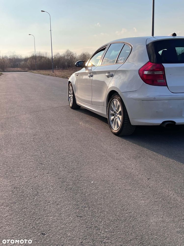 BMW Seria 1 2008 photo 5