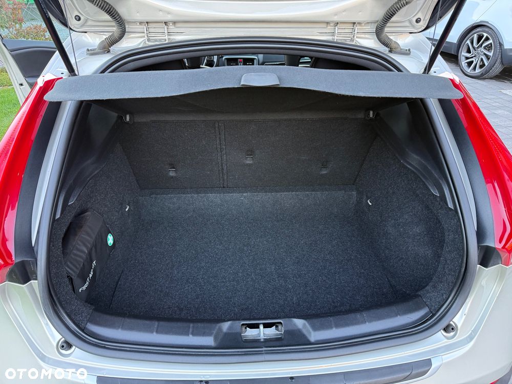 Volvo V40 Cross Country T5 AWD Geartronic Summum - 39