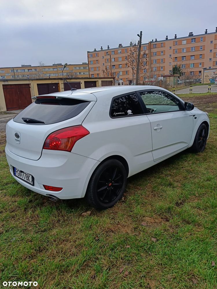 Kia ProCeed 1.6 Crdi Comfort - 3