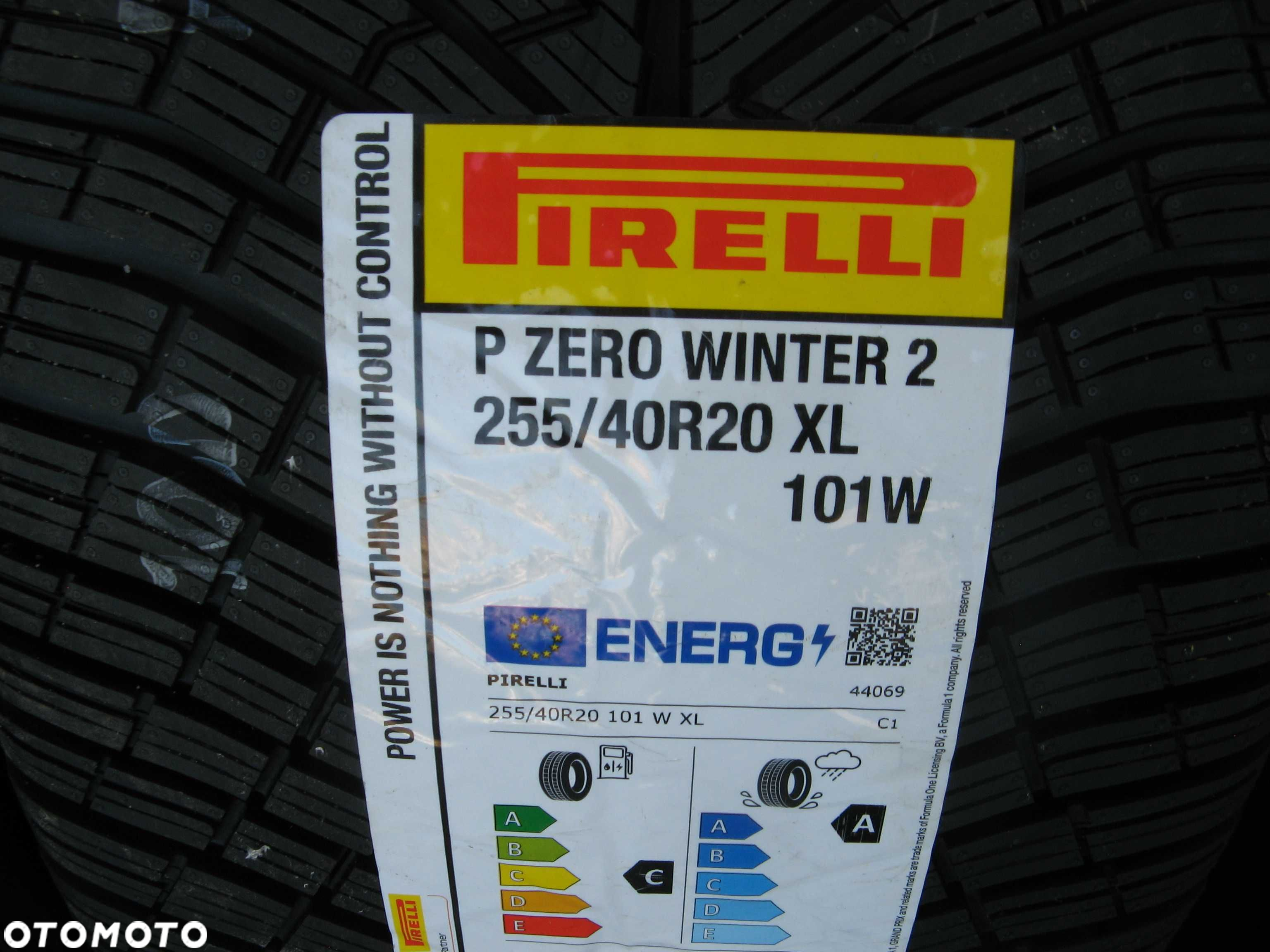 255/40R20 101W XL FR  PIRELLI P Zero Winter 2 - 4szt. NOWE - 4