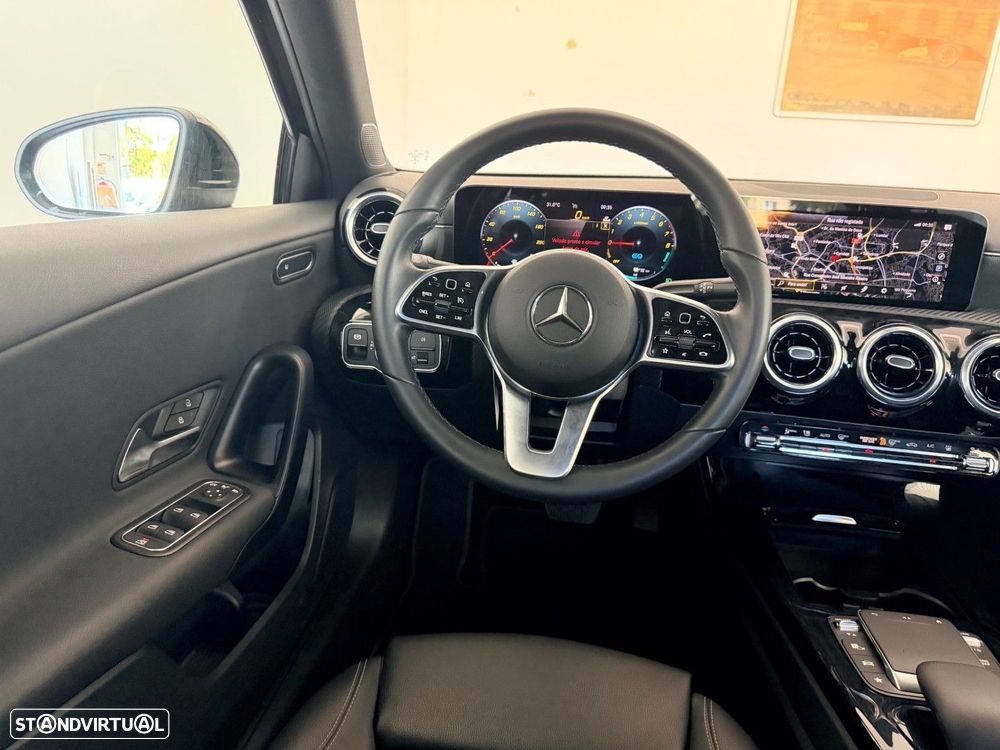 Mercedes-Benz A 250 - 42