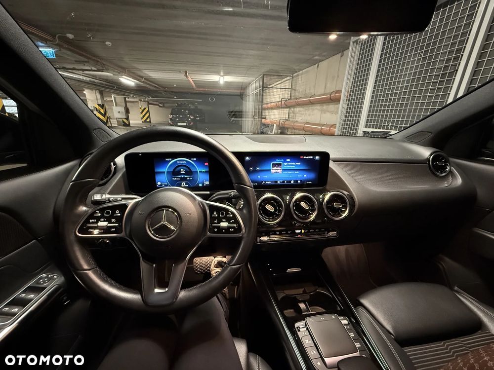 Mercedes-Benz GLA 200 - 6