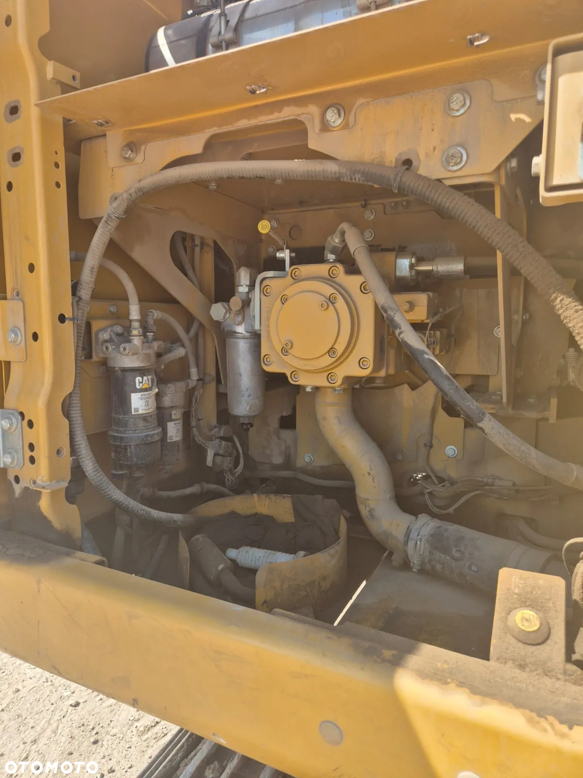 Caterpillar 320 - 13