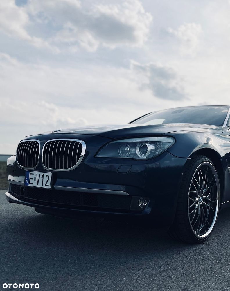 BMW Seria 7 760Li - 5