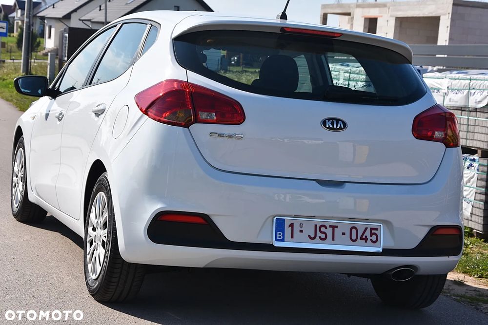 Kia Ceed 1.4 L - 7