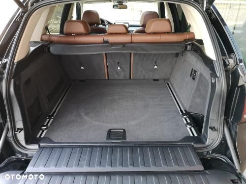 BMW X5 xDrive35i Edition Exclusive - 11