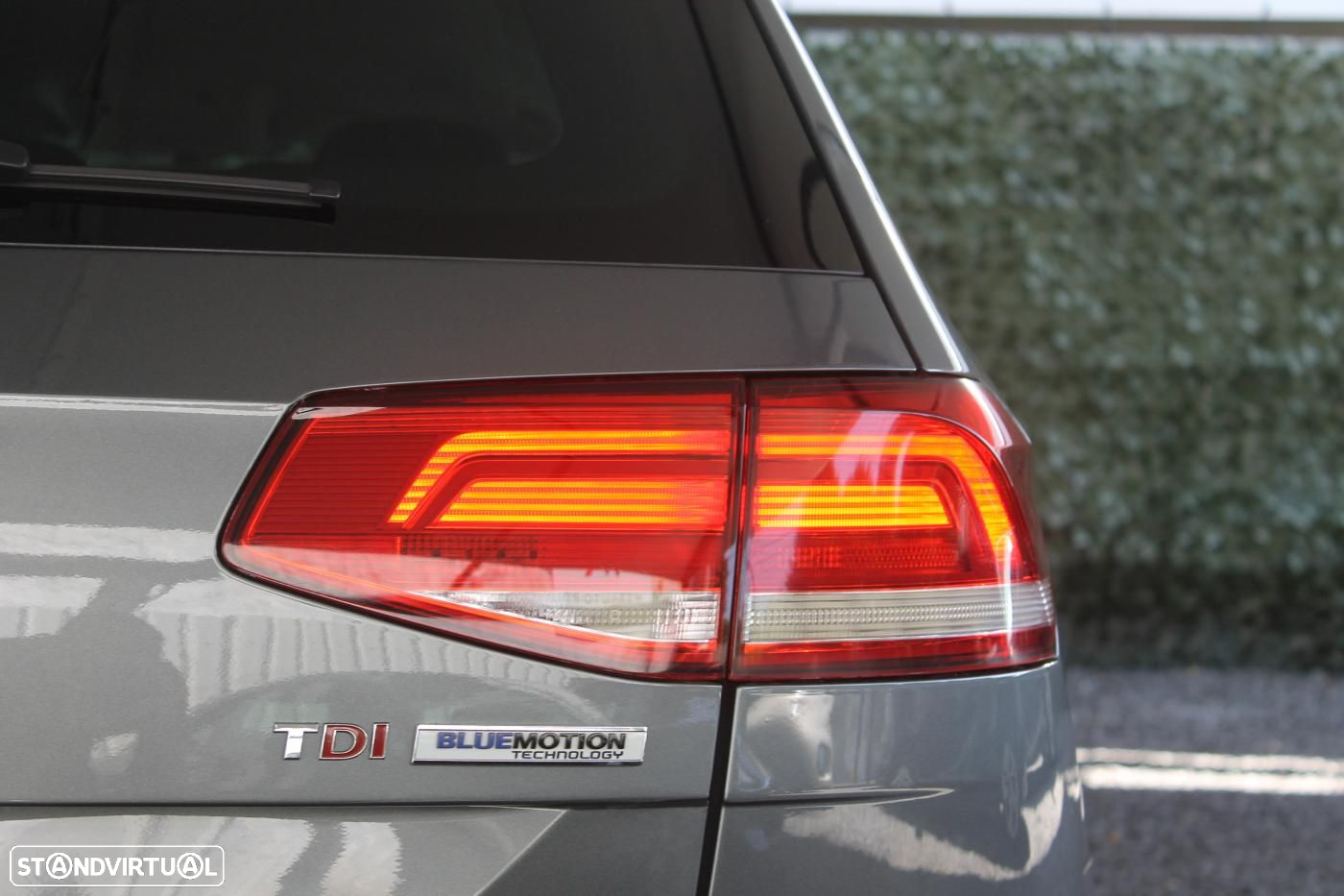 VW Passat Variant 1.6 TDI Confortline DSG - 47