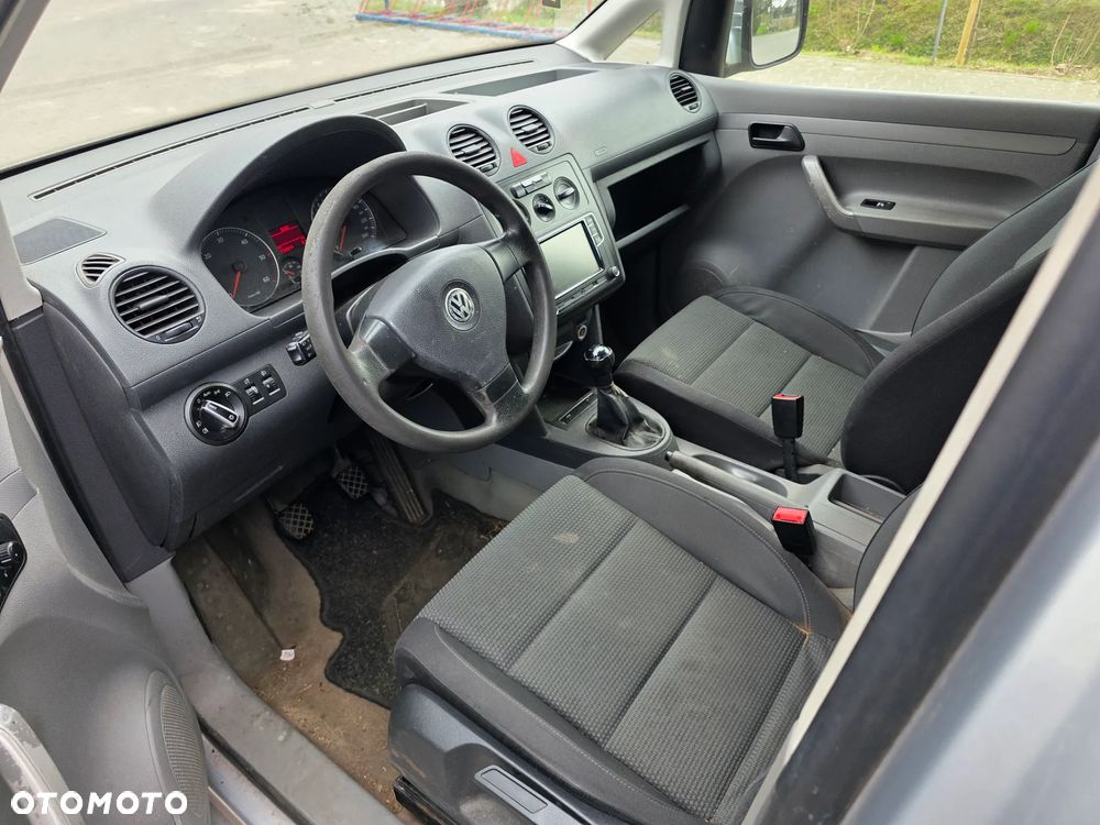 Volkswagen Caddy - 9