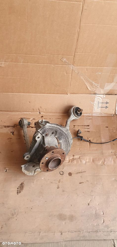 Zwrotnica piasta prawy przód przednia prawa BMW I E81 E87 3 E90 E91 6773210 - 1