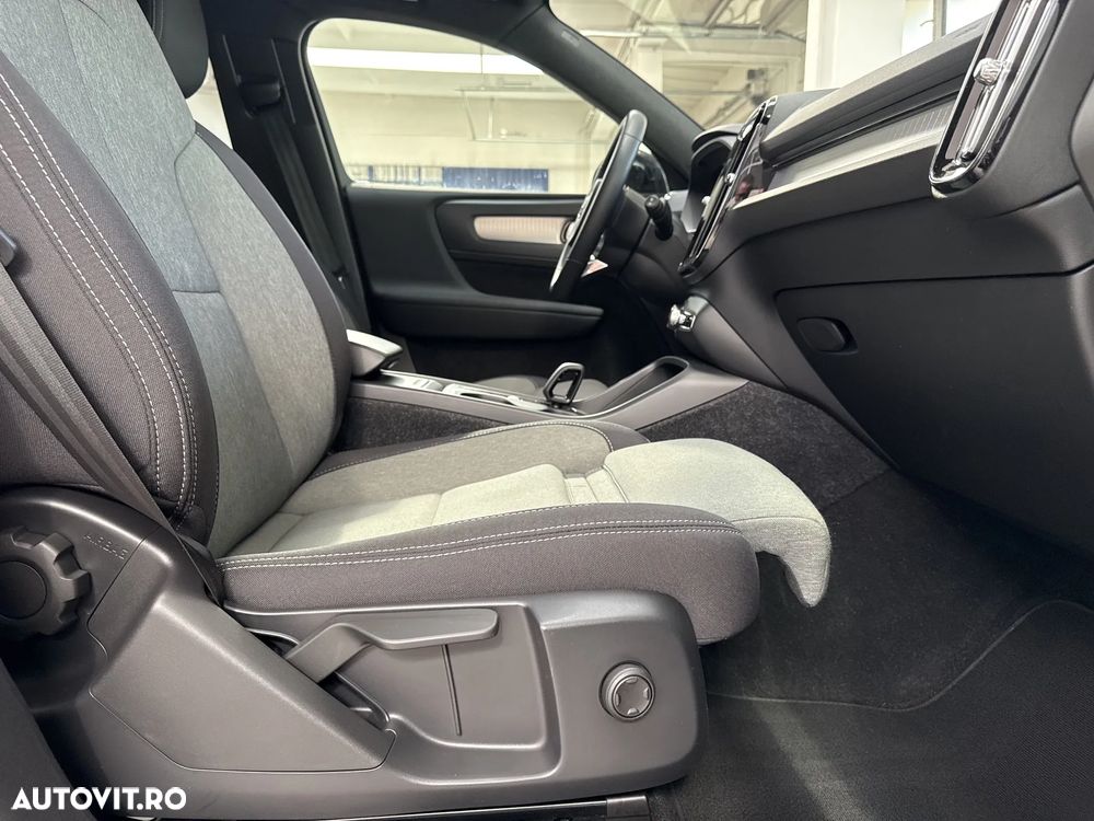 Volvo XC 40 B3 AT FWD MHEV Core - 11