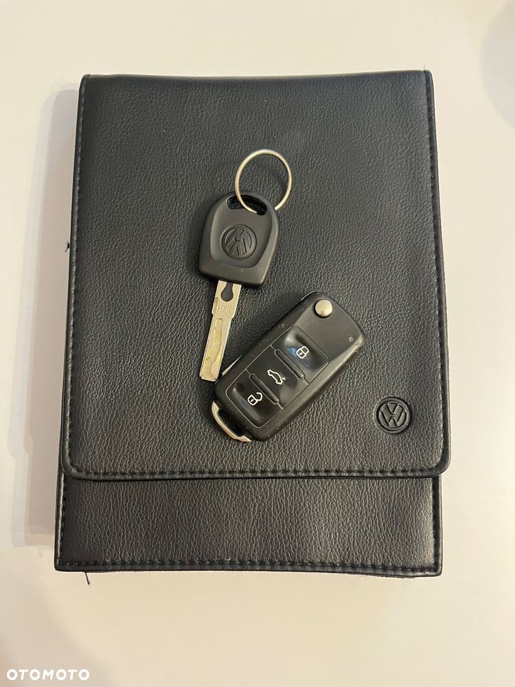 Volkswagen up! 1.0 high - 15