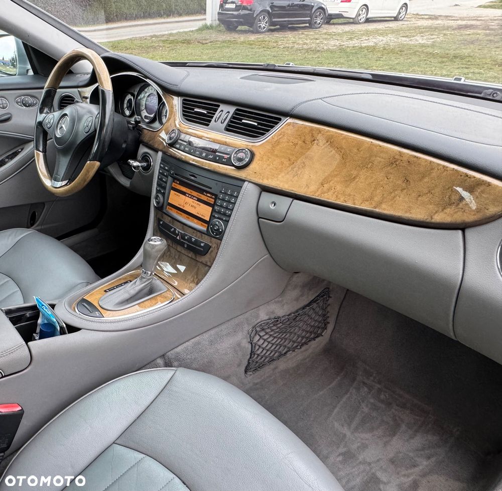 Mercedes-Benz CLS 350 CGI 7G-TRONIC - 16