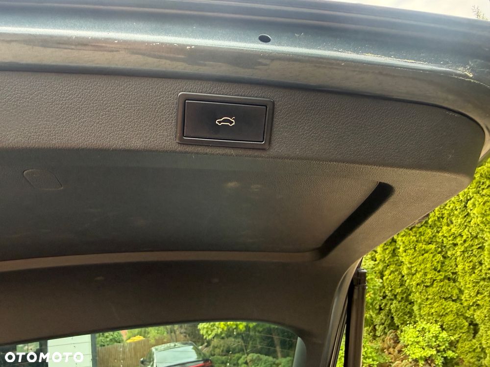 Skoda Octavia 1.6 TDI Premium Edition - 29