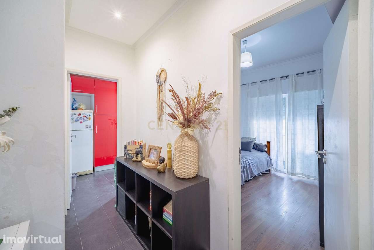 Apartamento T3 em Corroios, Seixal - Oportunidade Única! - Grande imagem: 2/43