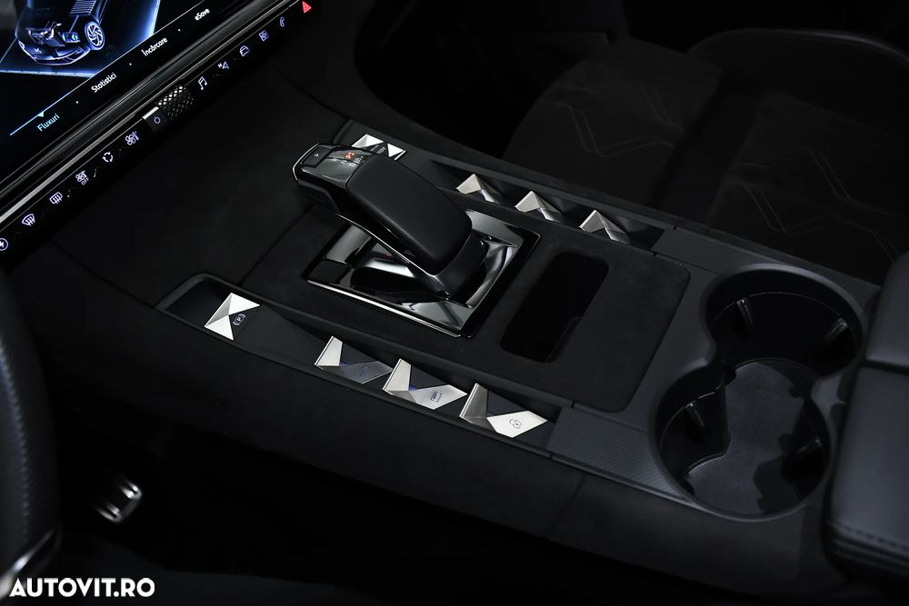 DS Automobiles DS 7 Crossback - 21