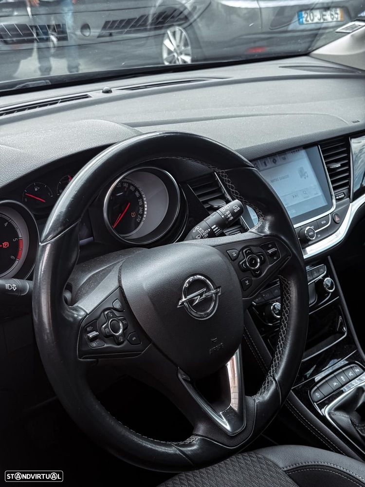 Opel Astra Sports Tourer 1.6 CDTI Dynamic S/S — fotografia 10